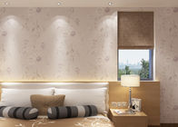 Papel de parede removível do estilo country com teste padrão floral gravado para o contexto do sofá
