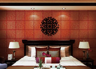 Mantas vermelhas que bronzeiam as cobertas de parede contemporâneas que decoram em casa o papel de parede